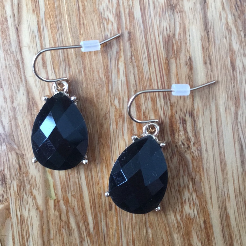 Teardrop Black and Gold Earrings